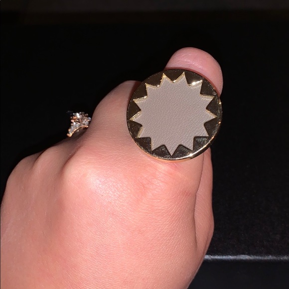 House of Harlow ring - Picture 3 of 4